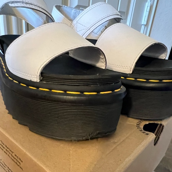 Dr Martens White Voss Quad Womens Size US 8 Leather Platform Sandal - Picture 3 of 11